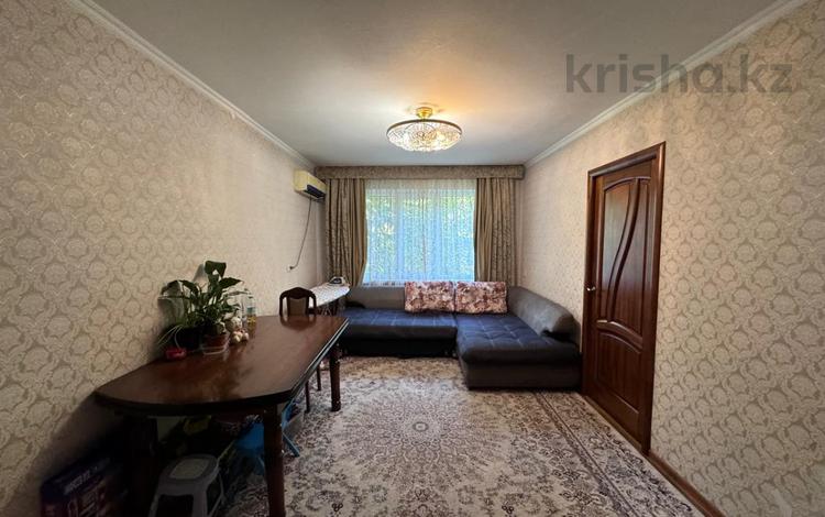 3-комнатная квартира, 57 м², 3/5 этаж, 3-й микрорайон, 3-й микрорайон