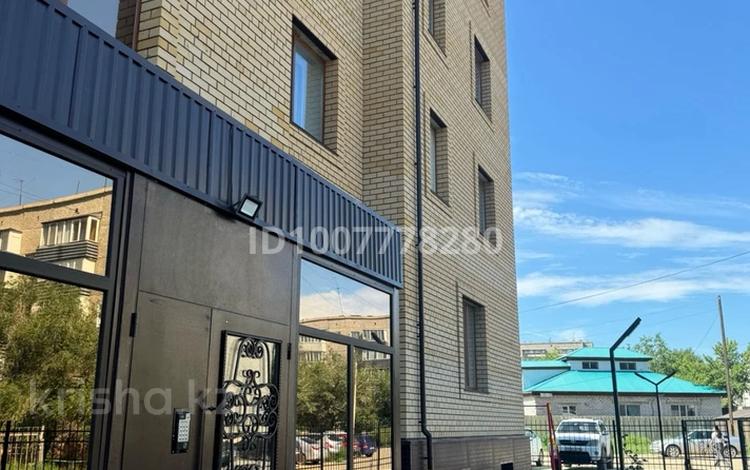 3-комнатная квартира · 95.3 м² · 4/5 этаж, Чайкиной 27а за 65 млн ₸ в Семее — фото 2