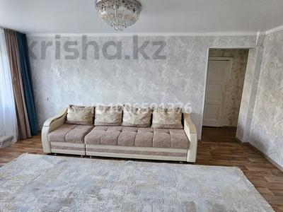 3-комнатная квартира · 60 м² · 2/5 этаж, проспект Абая Кунанбаева 69 за 12.4 млн 〒 в Шахтинске