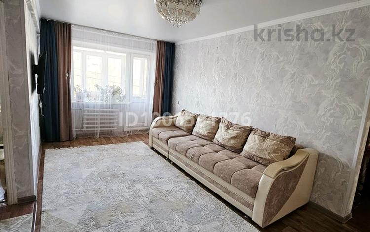 3-бөлмелі пәтер · 60 м² · 2/5 қабат, проспект Абая Кунанбаева 69, бағасы: 10.5 млн ₸ в Шахтинске — фото 3