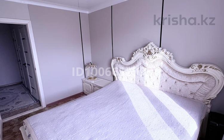 3-комнатная квартира · 70 м² · 5/5 этаж, мкр 8, Братья Жубанова 289 за 25 млн ₸ в Актобе — фото 2
