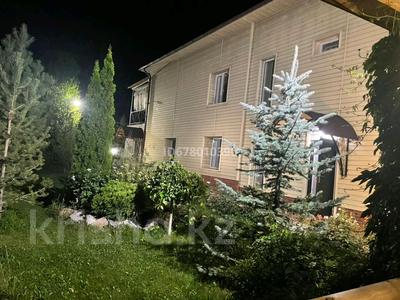 Дача · 3 комнаты · 300 м², Бургулюк за 70 000 ₸