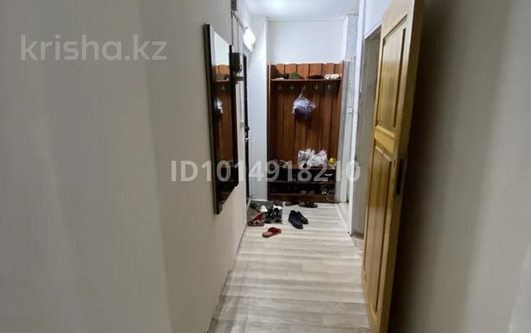 3-комнатная квартира · 60 м² · 5/5 этаж, Квартал А 22 за 5 млн ₸ в Ауэзов — фото 2