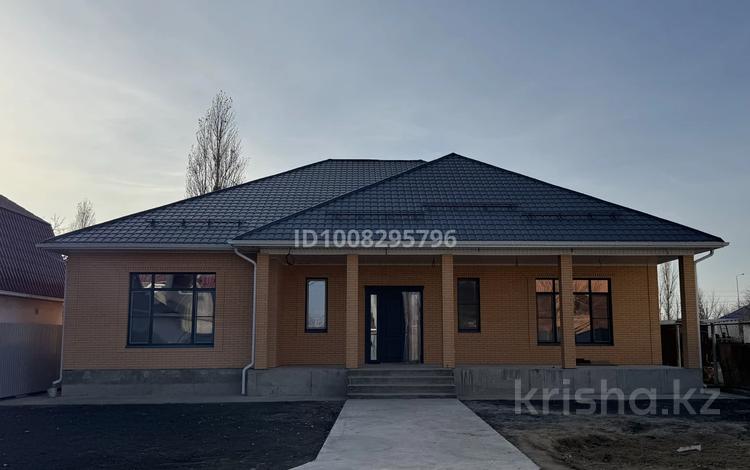 Жеке үй · 5 бөлме · 230 м² · 9 жүзд., Атырау ш/а., бағасы: 75 млн ₸ в мкр Атырау — фото 19
