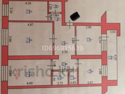 4-бөлмелі пәтер · 80 м² · 5/5 қабат, мкр Северо-Восток 21, бағасы: 24 млн 〒 в Уральске