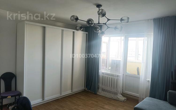 1-комнатная квартира · 42 м² · 9/12 этаж, мкр Коктем-2 1 за 300 000 ₸ в Алматы, Бостандыкский р-н — фото 3