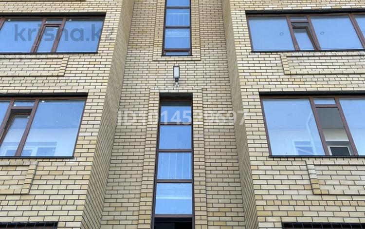 2-комнатная квартира · 54.7 м² · 4/5 этаж, Молодежная 21 за 200 000 ₸ в Семее — фото 2