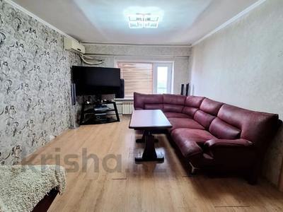 4-комнатная квартира · 76 м² · 11/12 этаж, пр.Абая за 21 млн 〒 в Уральске