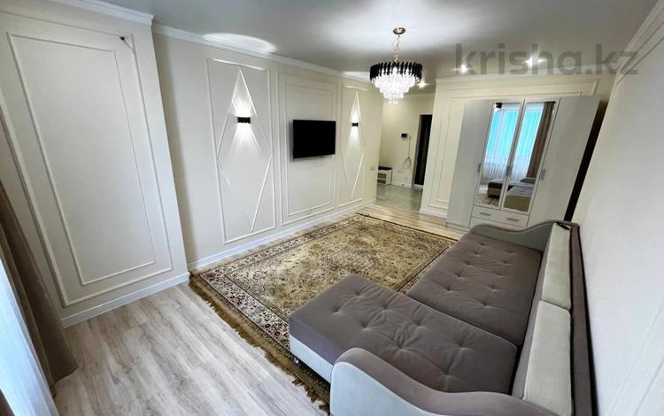 2-комнатная квартира · 47 м² · 7/10 этаж, Толе би 285/8 к1, 285/8 к2, 285/8 к3, 285/8 к4, 285/8 к5, 285/8 к6, 285/8 к7, 285/8 к8, 285/8 к9, 285/8 к10, 285/8 к11 за 33.9 млн 〒 в Алматы, Ауэзовский р-н — фото 2