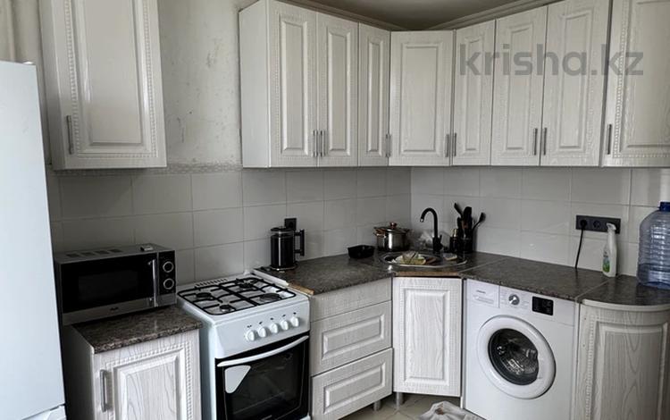 3-бөлмелі пәтер · 65 м² · 8/9 қабат, мкр Юго-Восток, 29й микрорайон, улица Карбышева 5 — Карбышева 5, бағасы: 23.5 млн ₸ в Караганде, Казыбек би р-н — фото 2