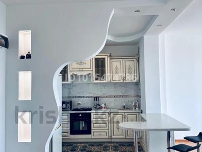 2-комнатная квартира · 78 м², Мира 111 за 200 000 ₸ в Уральске