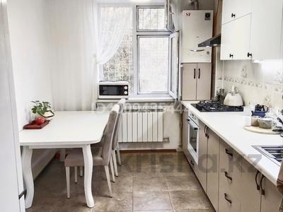3-бөлмелі пәтер · 82.7 м² · 2/3 қабат, 4-й микрорайон, 4-й микрорайон 17в — Школа №78, бағасы: 27 млн ₸ в Шымкенте, Туран р-н
