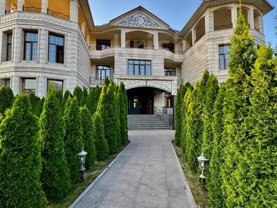 Отдельный дом · 7 комнат · 1680 м² · 30 сот., мкр Юбилейный — Ондасынова за 2.5 млрд ₸ в Алматы, Медеуский р-н