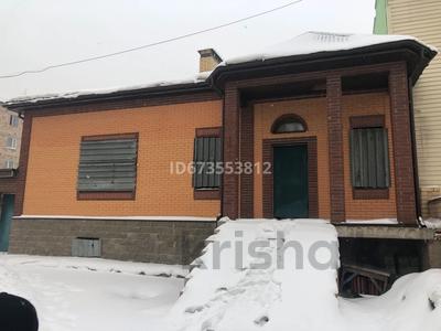 Отдельный дом · 11 комнат · 647 м² · 6 сот., Космонавтов 151/1 А за 160 млн ₸ в Караганде, Казыбек би р-н