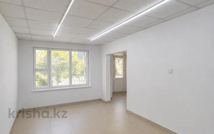 Свободное назначение, магазины и бутики, медцентры и аптеки · 60 м² за 550 000 ₸ в Алматы, Бостандыкский р-н — фото 4