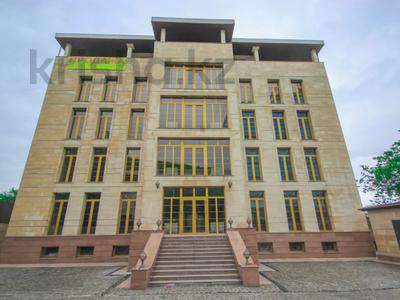 Еркін, кеңселер, қоймалар, жқб, автосервистер мен көлік жуу, қоғамдық тамақтану орны, сұлулық салондары, монша, қонақ үй және демалыс орындары, медорталықтар мен дәріханалар, білім орталықтары, ойын-сауық · 1900 м², бағасы: 1.5 млрд ₸ в Алматы, Медеуский р-н