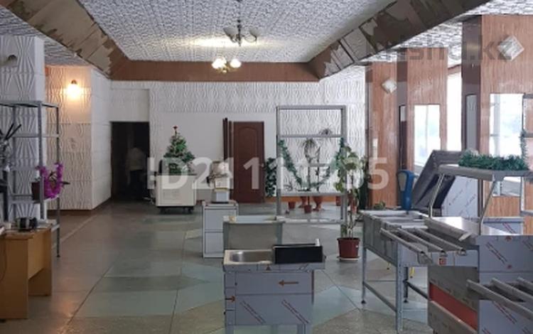 Дүкендер мен бутиктер · 760 м², бағасы: 149 млн ₸ в Уральске — фото 22