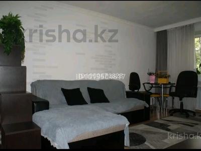 3-комнатная квартира · 60 м² · 1/3 этаж, мкр Алтай-1 7 за 35 млн ₸ в Алматы, Турксибский р-н