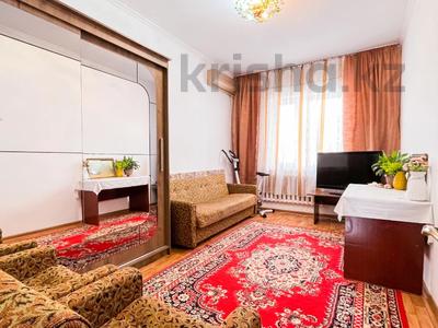 2-комнатная квартира, 45 м², 3/3 этаж, 9-й микрорайон, Муратбаева за 13 млн 〒 в Талдыкоргане, 9-й микрорайон