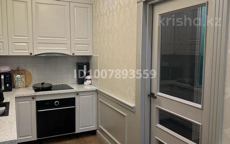 4-бөлмелі пәтер · 180 м², Муратбаева 189 — Кабанбай батыра - Виноградова, бағасы: 154 млн ₸ в Алматы, Алмалинский р-н — фото 2