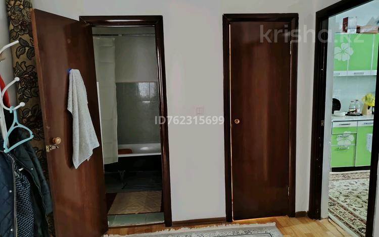 3-комнатная квартира · 70 м² · 2/5 этаж, Сұлтан Бейбарыс 91Г — Мұрагер мектебінің касы за 150 000 〒 в  — фото 2