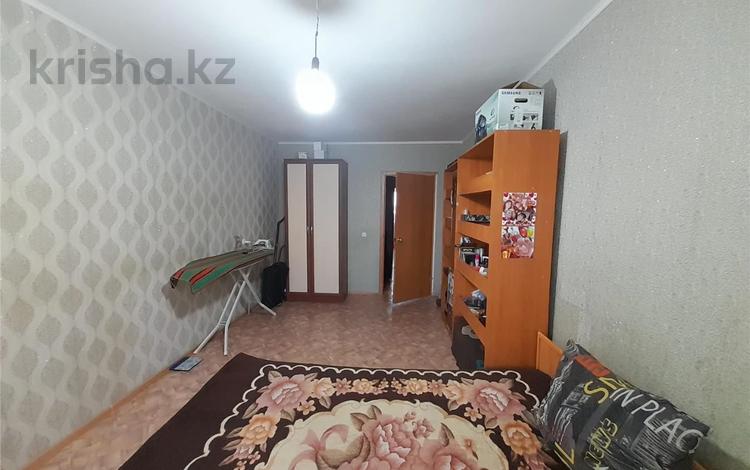 3-комнатная квартира, 70 м², 2/5 этаж, Байгазиева за 10.5 млн 〒 в Темиртау — фото 15