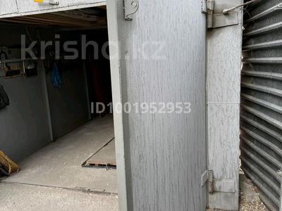 Гараж · 18.9 м² · Шәкерім 14 — Центр, бағасы: 450 000 ₸ в Семее