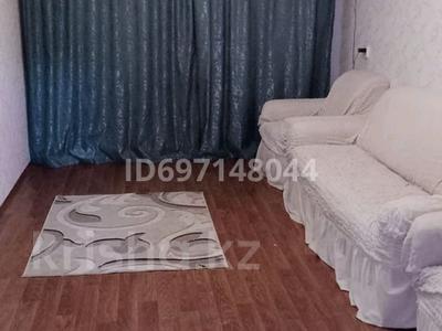 3-комнатная квартира · 58 м² · 1/5 этаж, Майкудук, Майкудук, 18й микрорайон 11 за 12 млн 〒 в Караганде, Алихана Бокейханова р-н