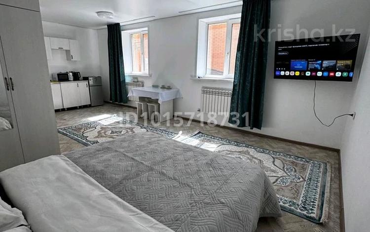 1-комнатная квартира · 30 м² · 2/2 этаж, Пер.Красногвардейский 12 а за 10 000 ₸ в Семее — фото 2