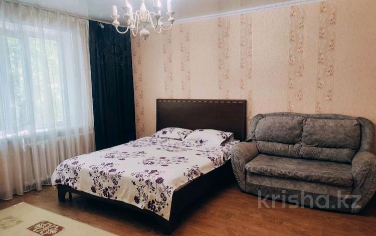 1-бөлмелі пәтер · 45 м² · 2/5 қабат, Темирбаева 10 — ЖД, Радуга, гор больница, жд больница, центр, Дет мир, Цум, бағасы: 10 000 〒 в Костанае — фото 2