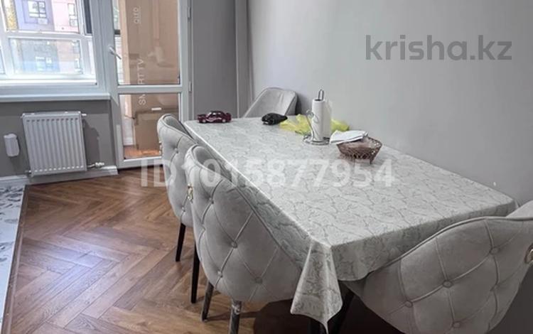 2-комнатная квартира · 65 м², К. Толеметова 83 за 250 000 ₸ в Шымкенте, Абайский р-н — фото 2