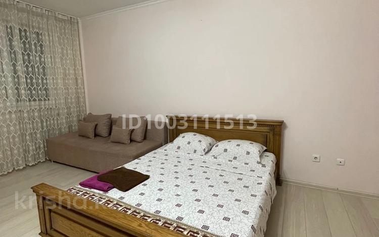 1-комнатная квартира · 75 м², Бауыржан Момышулы 16 за 2 000 ₸ в Астане, Алматы р-н — фото 2