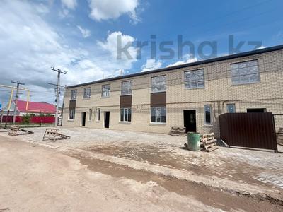 4-комнатная квартира · 140 м² · 1/2 этаж, Отырар за 28 млн ₸ в Уральске