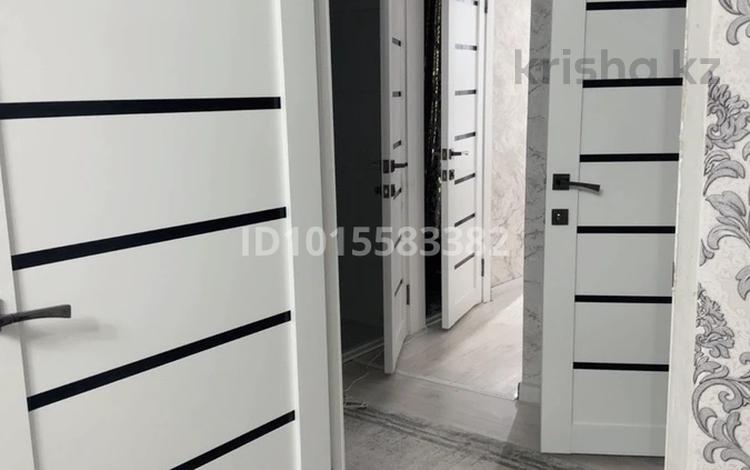 2-бөлмелі пәтер · 47 м² · 5/5 қабат, Сейфуллина 53 — Продается квартира в центре города. Здесь находится все для комфортной жизни: садики,школы, магазин, продуктовые, спортивные центры, магазины одежды и многое другое. А также остает мебель готовая, бағасы: 13 млн ₸ в Жезказгане — фото 2