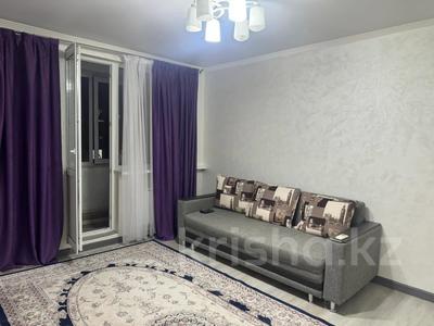 Пәтерлер в Алматы: 1-бөлмелі пәтер · 37 м² · 8/12 қабат, мкр Акбулак, 1-я улица — Момышулы, бағасы: 26.5 млн 〒 1-бөлмелі пәтер · 37 м² · 8/12 қабат, мкр Акбулак, 1-я улица — Момышулы, бағасы: 26.5 млн 〒 в Алматы, Алатауский р-н