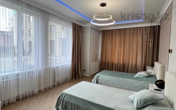 3-комнатная квартира · 104 м² · 8 этаж, Тургут Озала 237 за 650 000 ₸ в Алматы, Бостандыкский р-н — фото 8