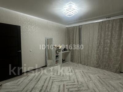 1 бөлме · 45 м² · 8/9 қабат, мкр Северо-Восток 19, бағасы: 55 000 〒 в Уральске