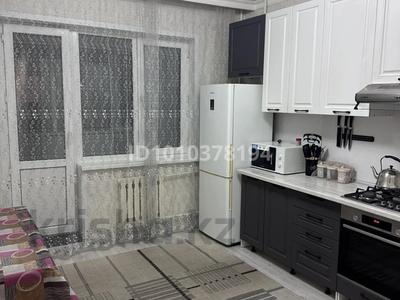 1-комнатная квартира · 41 м² · 2/5 этаж, мкр Аксай-3 2/1 — Момышулы жубанова за 230 000 ₸ в Алматы, Ауэзовский р-н