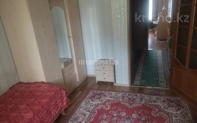 3-бөлмелі пәтер · 63 м² · 4/9 қабат, 4 мкр. 43, бағасы: 17 млн ₸ в Аксае — фото 4