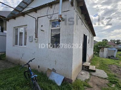 Жеке үй · 3 бөлме · 70 м² · 8 жүзд., Алатау 81, бағасы: 16.5 млн ₸ в Бекболате