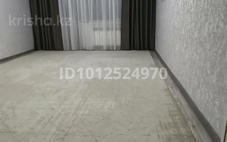 2-бөлмелі пәтер · 76.4 м² · 8/8 қабат, 4 ш/а 33 — Кар Сити, бағасы: 25 млн ₸ в Уральске, мкр 4 — фото 2