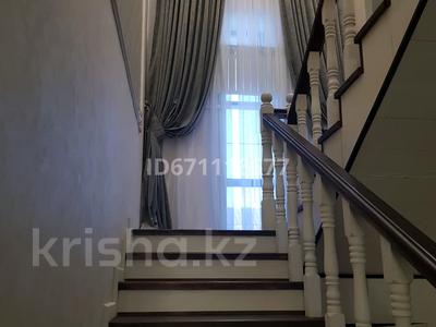 Отдельный дом · 9 комнат · 580 м² · 25 сот., Конаева 8 — Республики за ~ 295 млн ₸ в Косшы