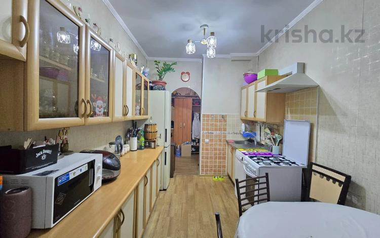 2-комнатная квартира · 54 м² · 5/5 этаж, мкр Тастак-2 за 35 млн ₸ в Алматы, Алмалинский р-н — фото 2