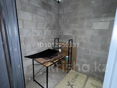 1-бөлмелі пәтер · 4.5 м², мкр Дарабоз, Бауыржана Момышулы 10/27, бағасы: 1 млн ₸ в Алматы, Алатауский р-н
