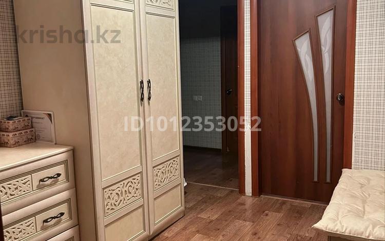 3-комнатная квартира · 68 м² · 7/9 этаж, Мкр. Строитель 27/1 за 28 млн ₸ в Уральске — фото 2