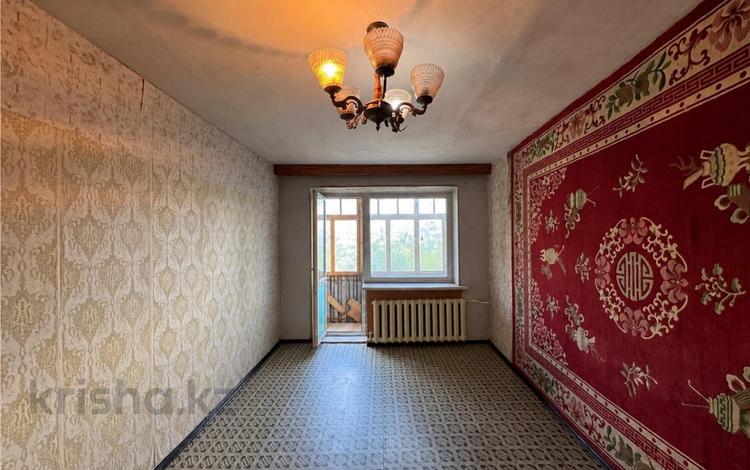 3-бөлмелі пәтер · 54 м² · 2/4 қабат, пр. Строителей, бағасы: 7.5 млн ₸ в Темиртау — фото 2