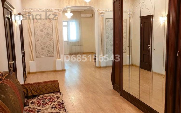 Отдельный дом · 10 комнат · 515 м² · 10 сот., Самал-1, Вагонник 330 за 140 млн 〒 в Уральске — фото 4