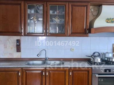 Отдельный дом · 7 комнат · 320 м² · 11 сот., Ташенова 162 — ТЦ Алтын Плаза за 75 млн 〒 в Кокшетау