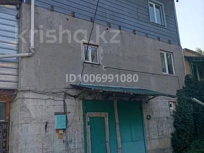 Отдельный дом · 8 комнат · 200 м², Мтф 12 — Экран за 400 000 〒 в Долане