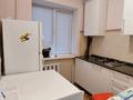 1-комнатная квартира, 30 м², 4/4 этаж помесячно, мкр Самал-2, Достык 99в — Аль-Фараби за 240 000 〒 в Алматы, Медеуский р-н